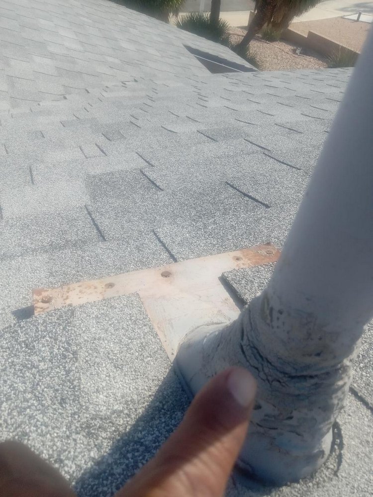 Roof Leak Water Damage Restoration in Hemet, CA (1)