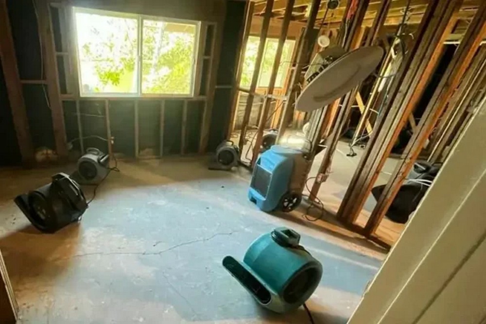 Why Emergency Leak Repair Matters Before Water Damage Spreads