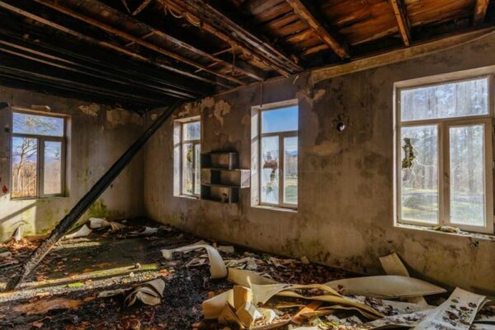 How Fire Damage Restoration Addresses Smoke and Soot Residue